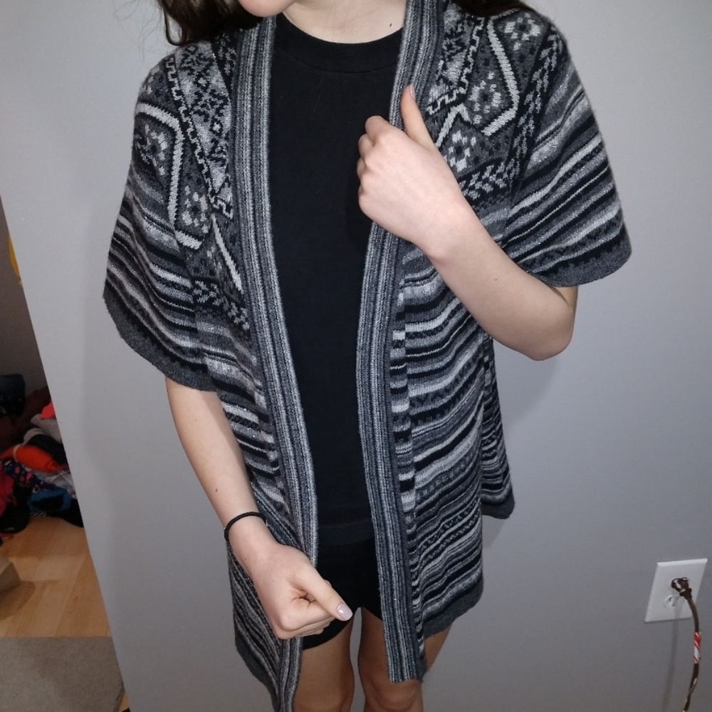 Cardigan - Picture 3 of 4
